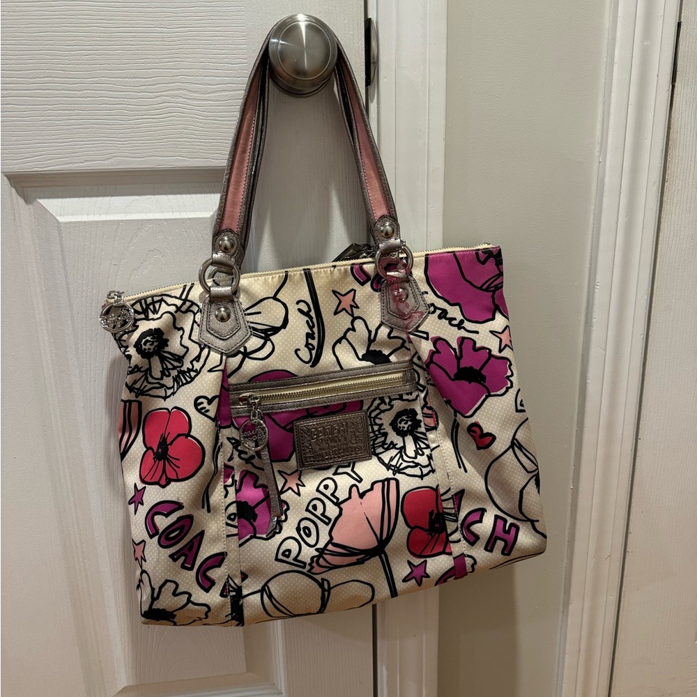 Coach poppy tote